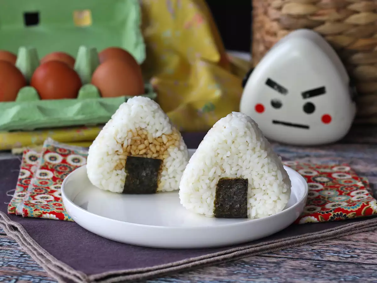 Onigiri mit kandierten Eigelben in Sojasauce - foto 7
