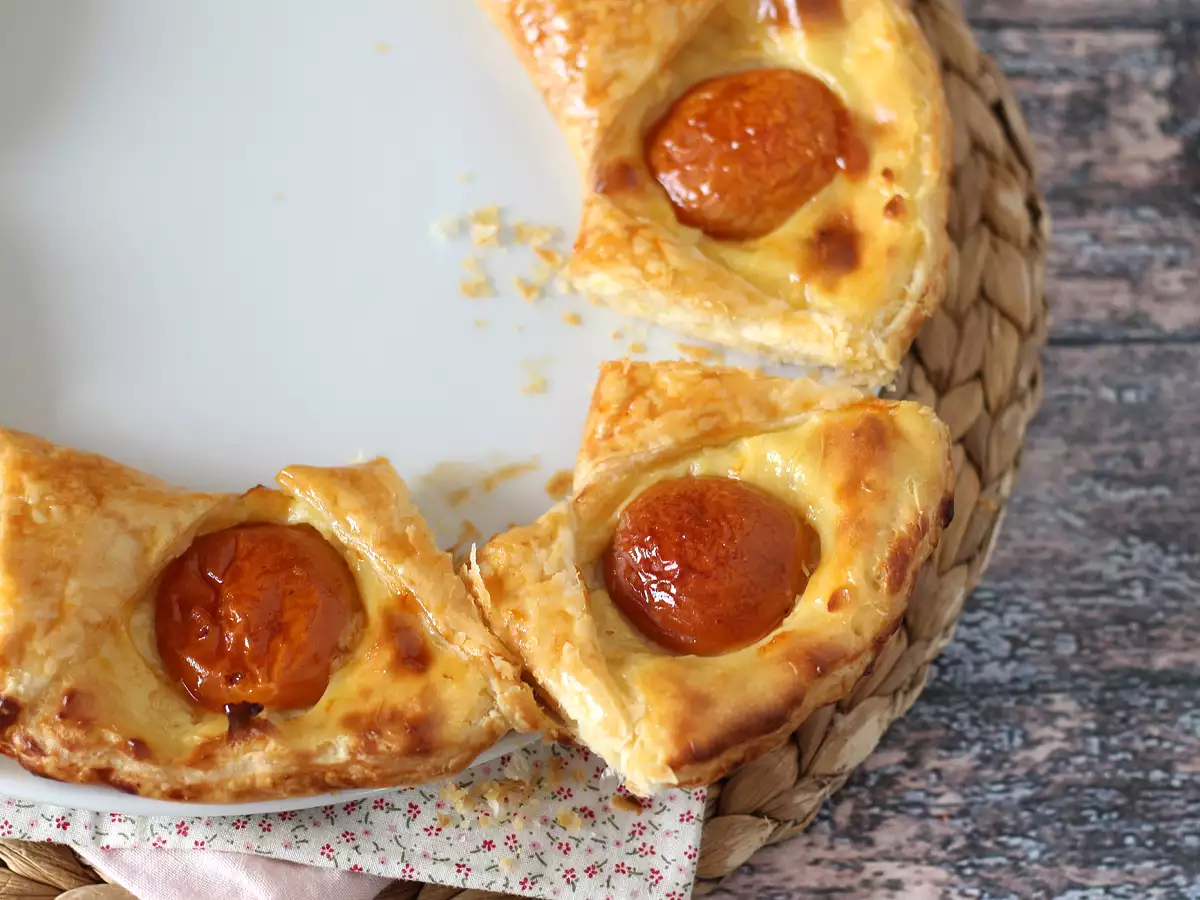 Oranais-Tarte: Aprikosen-Tarte mit Blätterteig und Konditorcreme - foto 4
