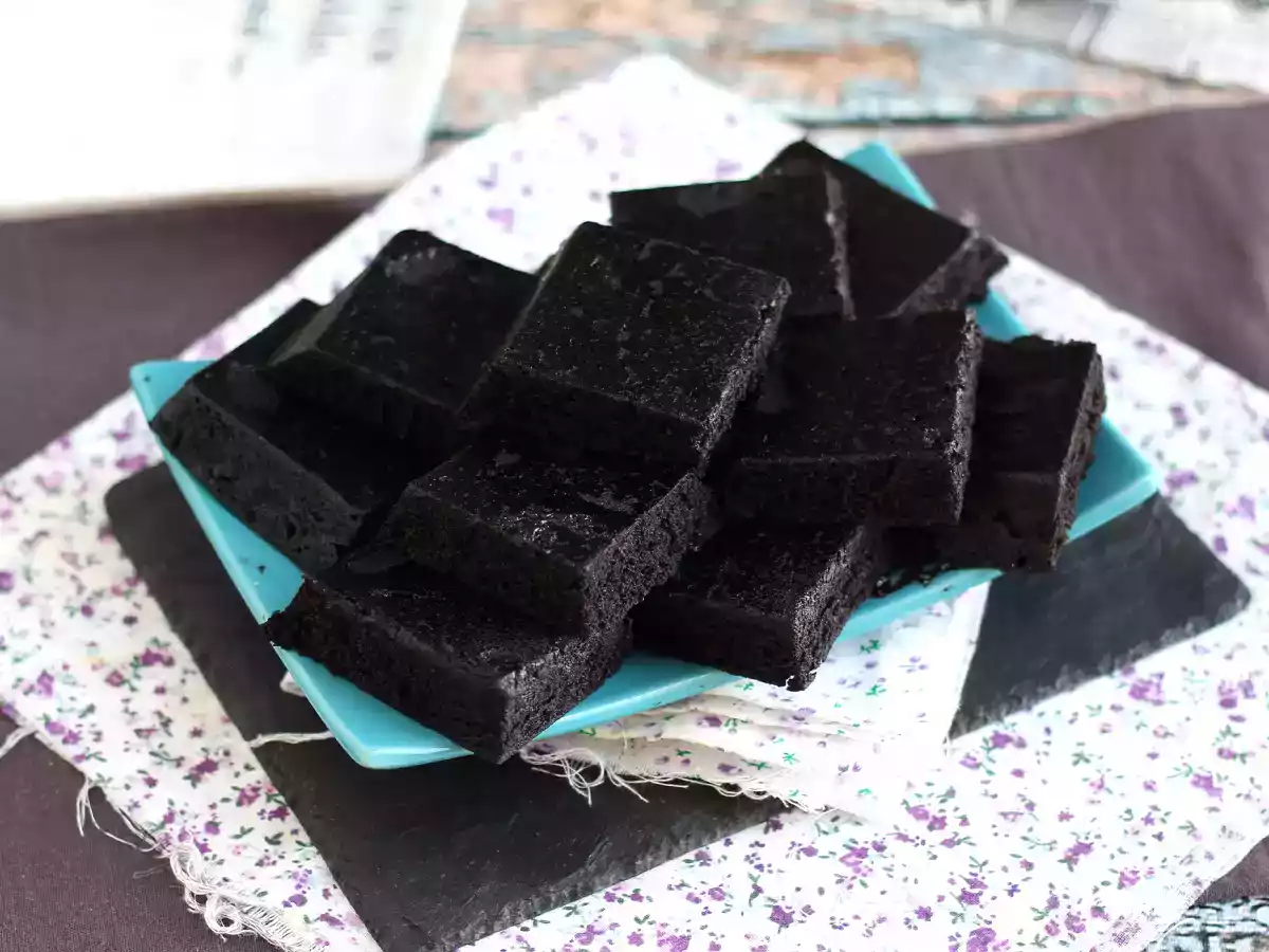 Oreo-Kuchen mit nur 3 Zutaten, in 6 Minuten in der Mikrowelle fertig! - foto 2