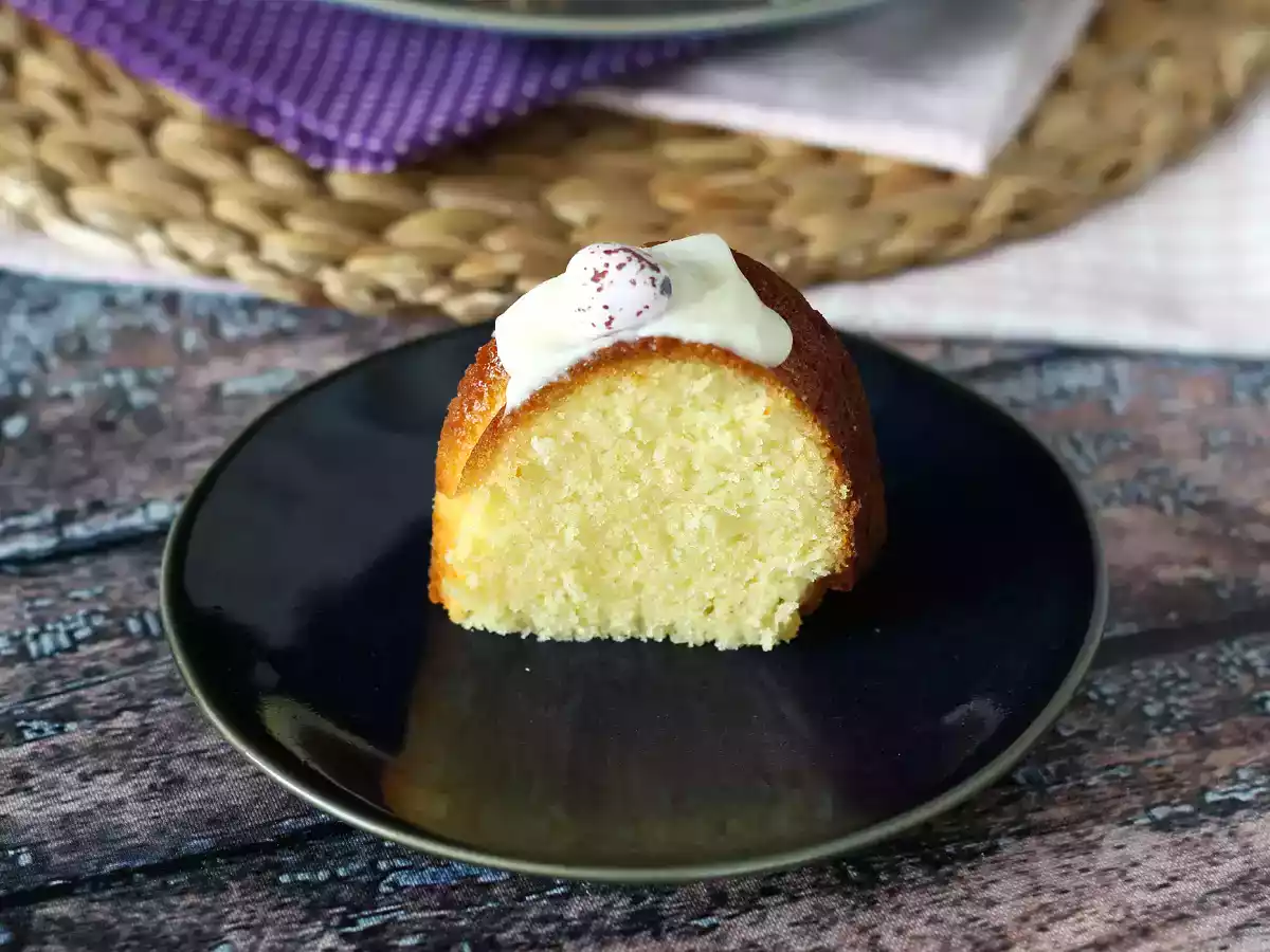 Oster-Bundt Cake mit Zitrone und weißer Schokolade - foto 7