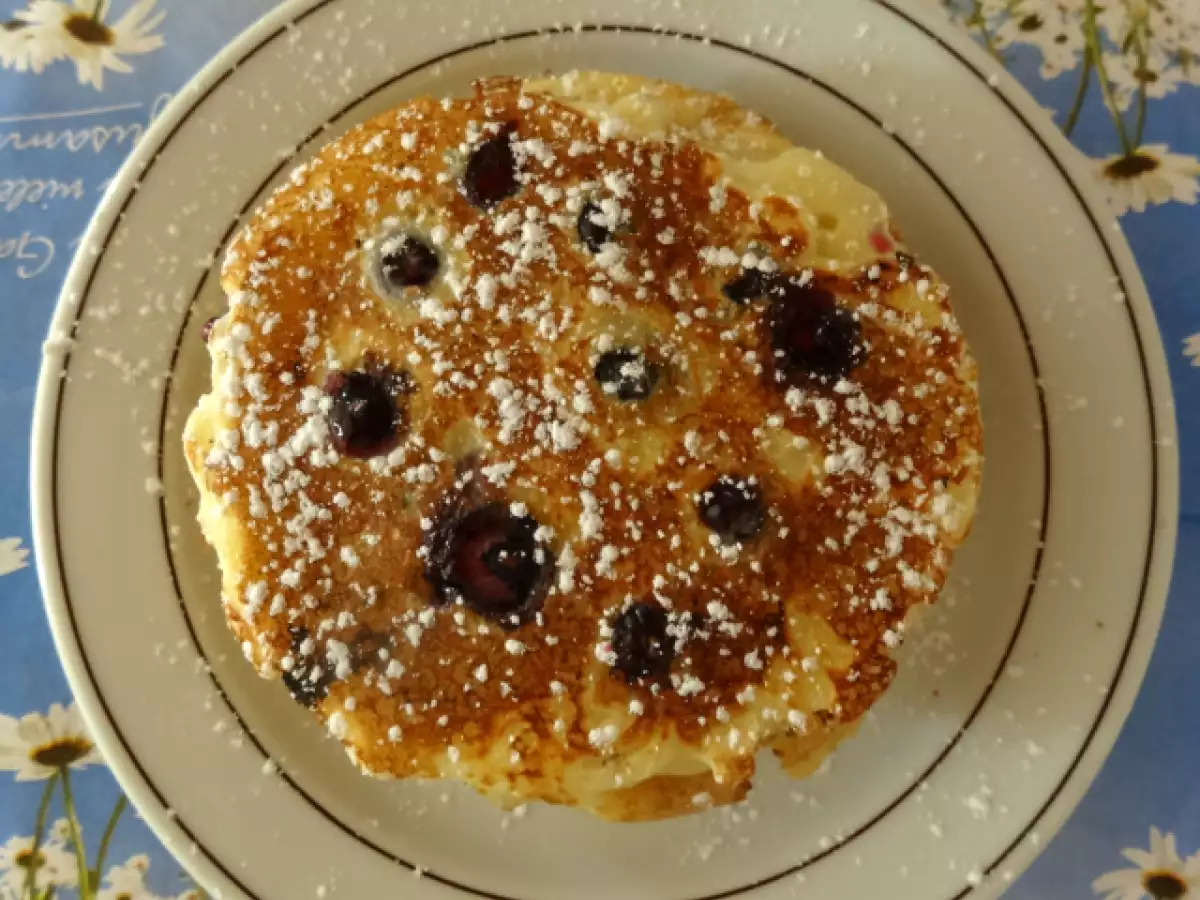 Pancakes mit Schwarzbeeren