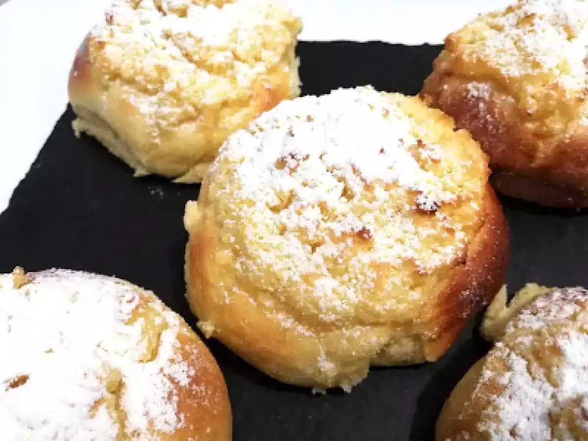 Pão de Deus – portugiesisches Kokosgebäck (Estaladinhos)