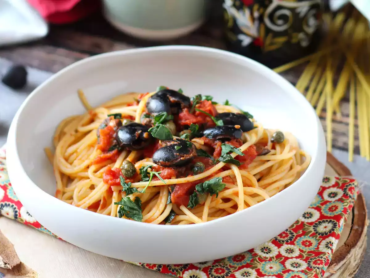 Pasta alla puttanesca – ein blitzschnelles und köstliches Pastagericht - foto 3
