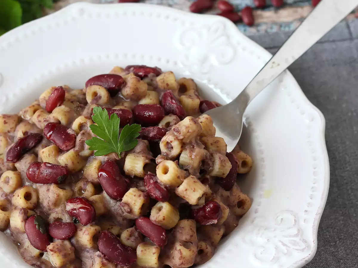 Pasta e fagioli alla veneta: cremiges, herzhaftes Rezept wie von Großmutter - foto 2