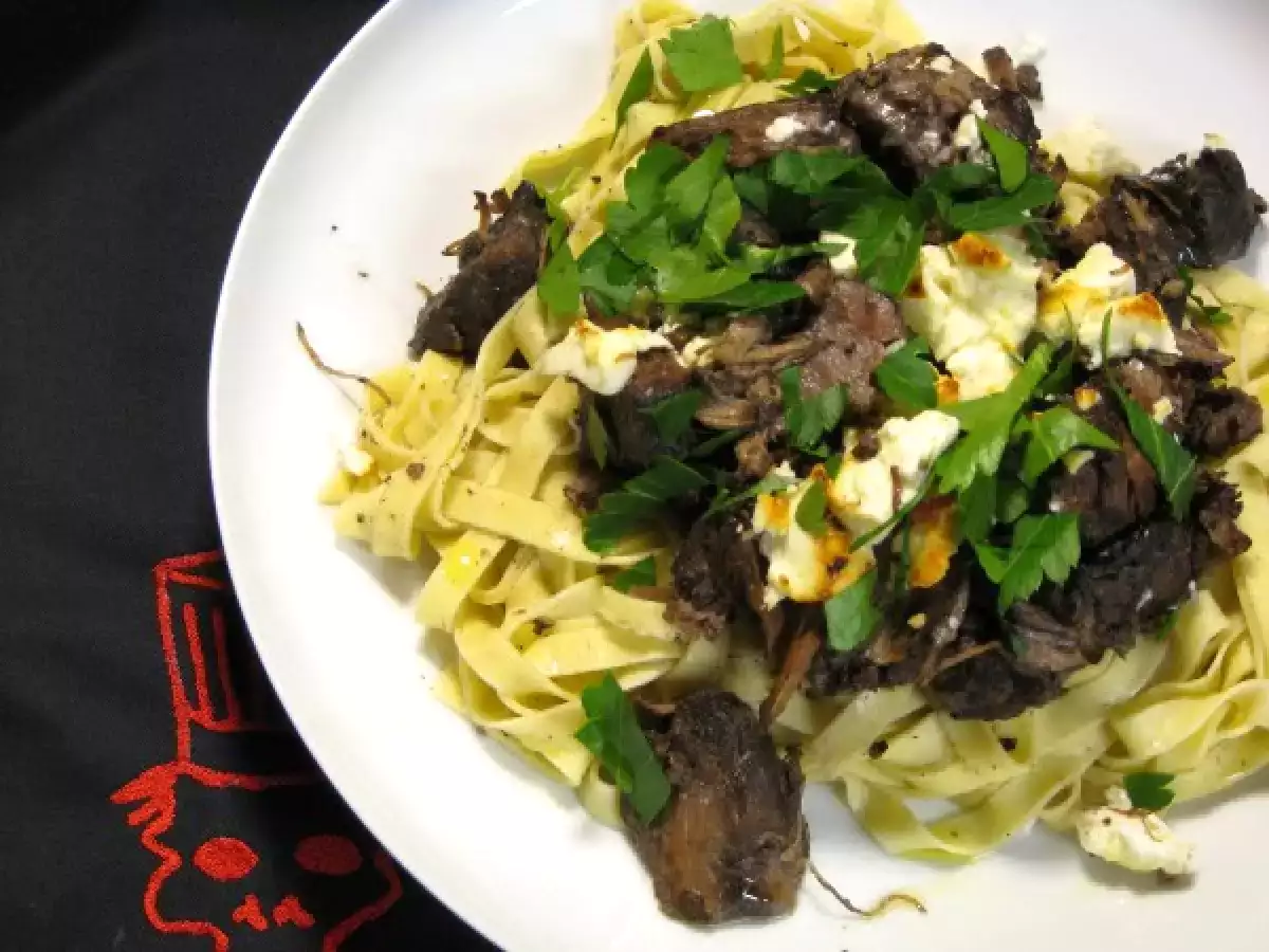 Pasta, handgehämmert