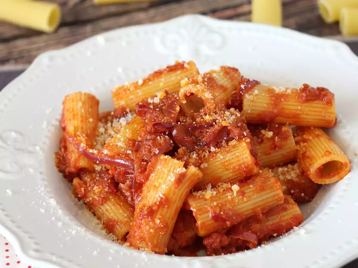 Pasta mit 'Nduja: einfaches kalabrisches Nudelgericht - foto 3