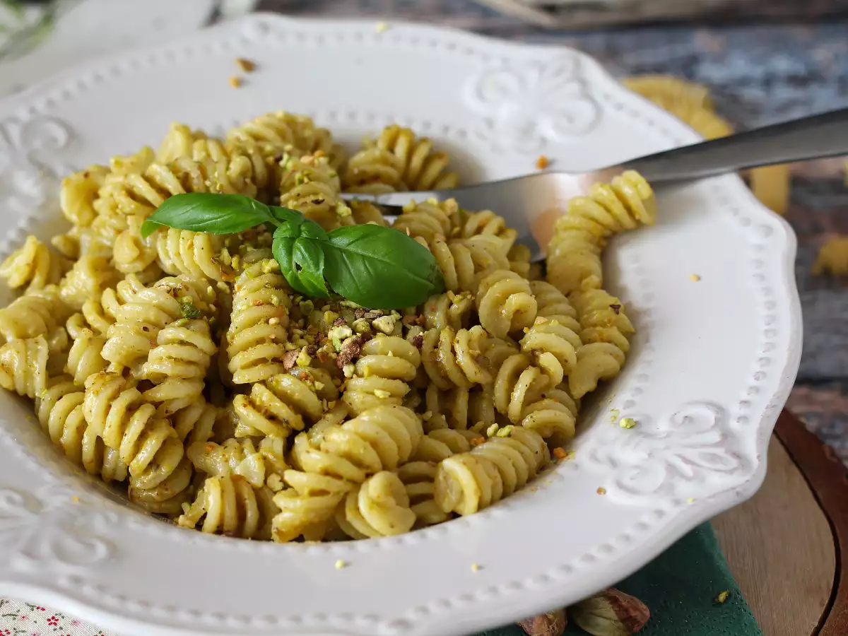 Pasta mit Pistazienpesto – ein köstliches und einfach zuzubereitendes Rezept - foto 2