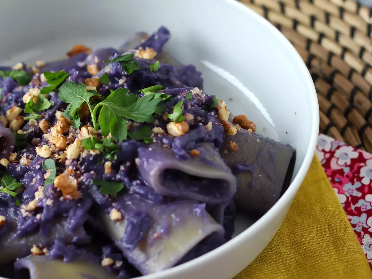 Pasta mit Rotkohl und Walnüssen: ein Hingucker und einfach zuzubereiten - foto 4
