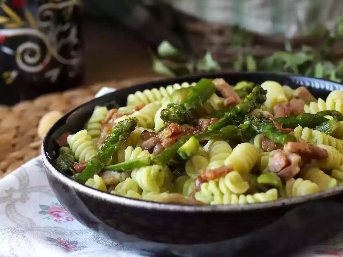 Pasta mit Spargel und Speck: einfaches und leckeres Rezept - foto 3