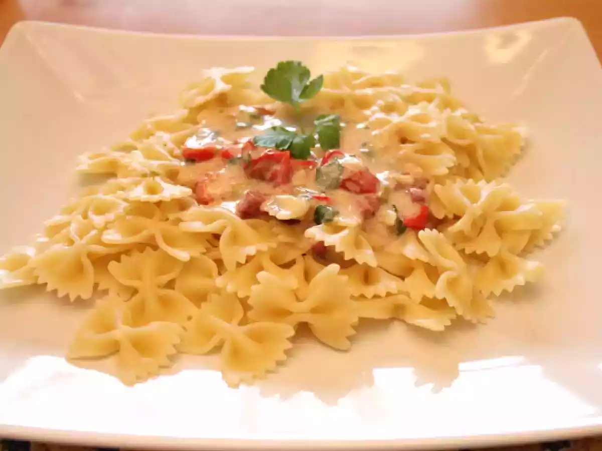 Pasta mit Specksauce