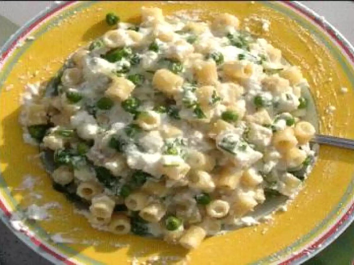 Pasta Ricotta und Erbsen