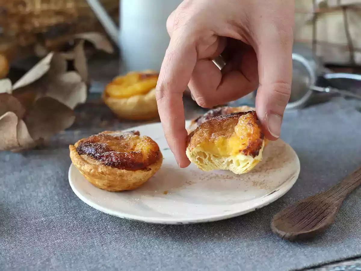 Pastéis de nata in der Heißluftfritteuse. Das schnelle und einfache Rezept für die traditionelle portugiesische Süßspeise. - foto 7