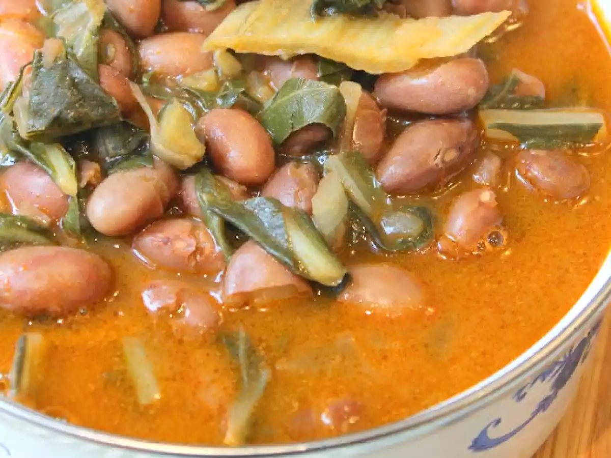 Pazılı Barbunya Yemeği / Mangold-Bohnensuppe