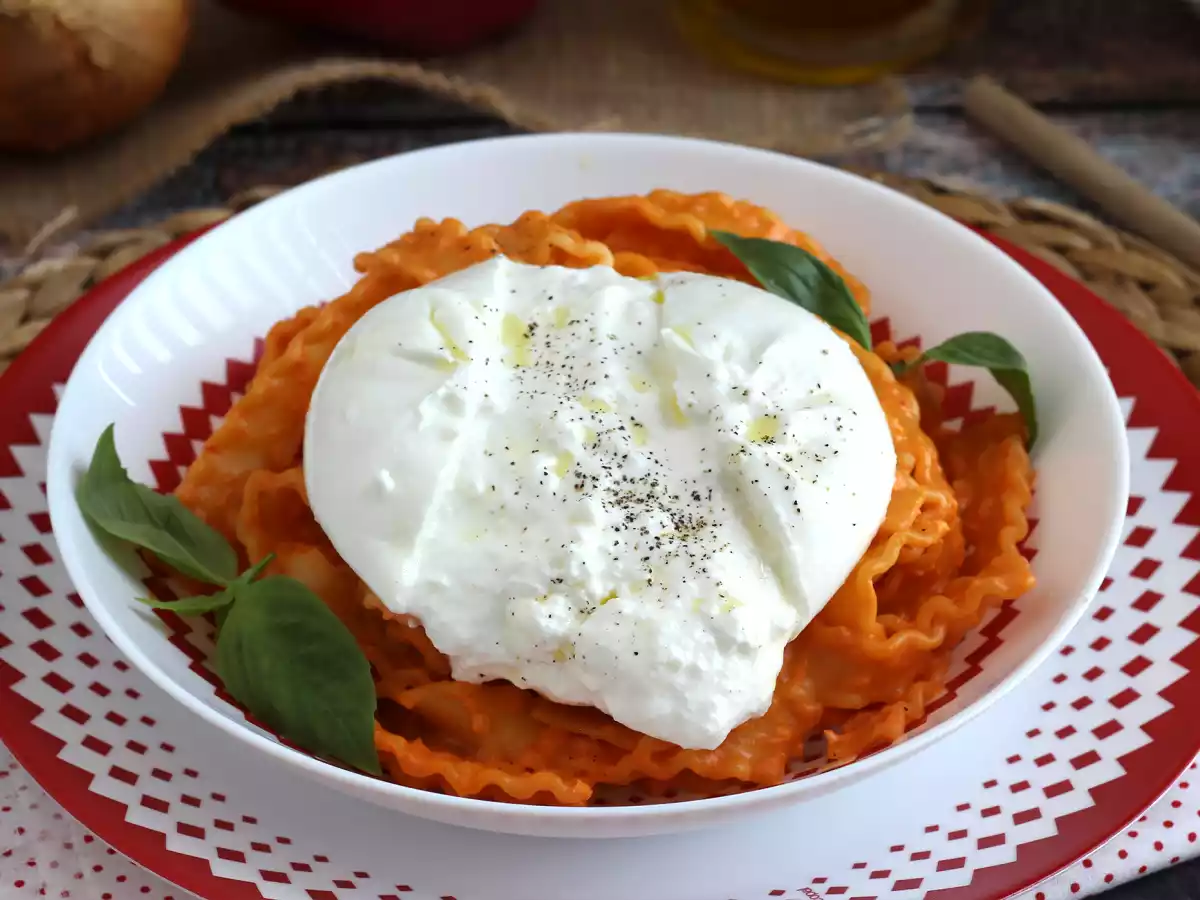 Pesto auf kalabresische Art mit cremiger Burrata - foto 4
