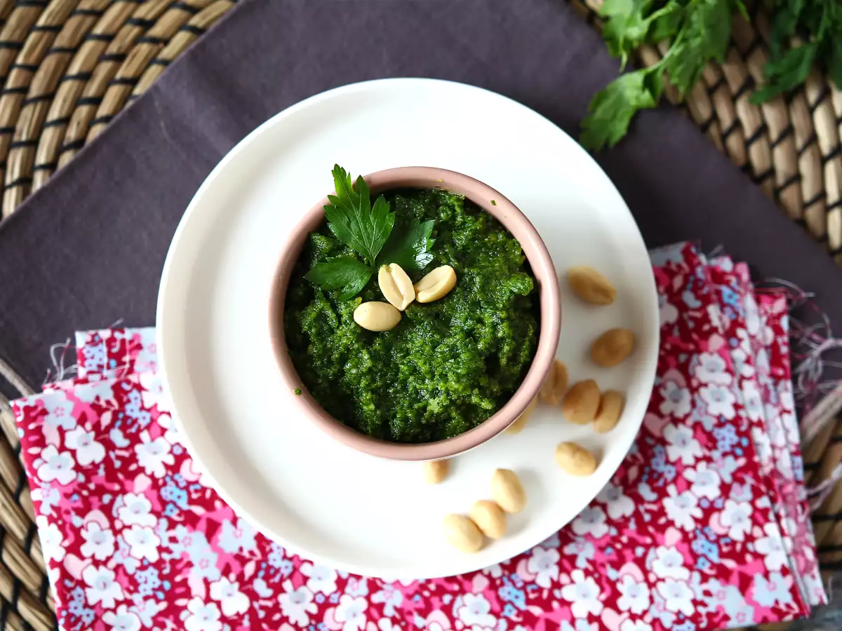 Petersilien-Erdnuss-Pesto – einfach und voller Geschmack - foto 4