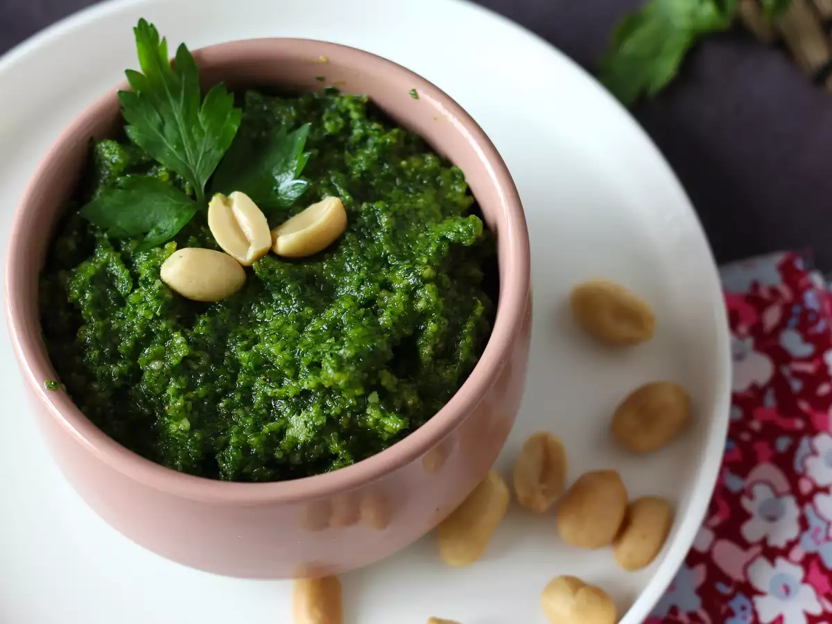 Petersilien-Erdnuss-Pesto – einfach und voller Geschmack - foto 5