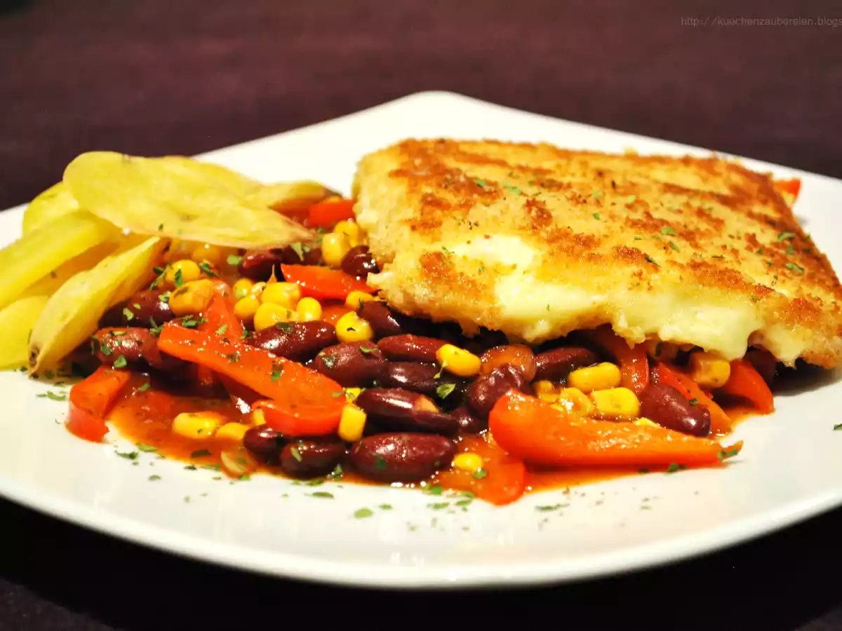 Pfannenkäse auf mexikanischem Gemüse