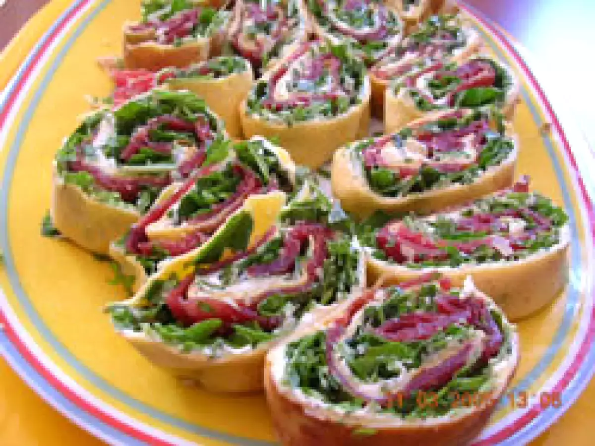 Pfannkuchen mit Philadelphiakäse Rucola+Bresaula