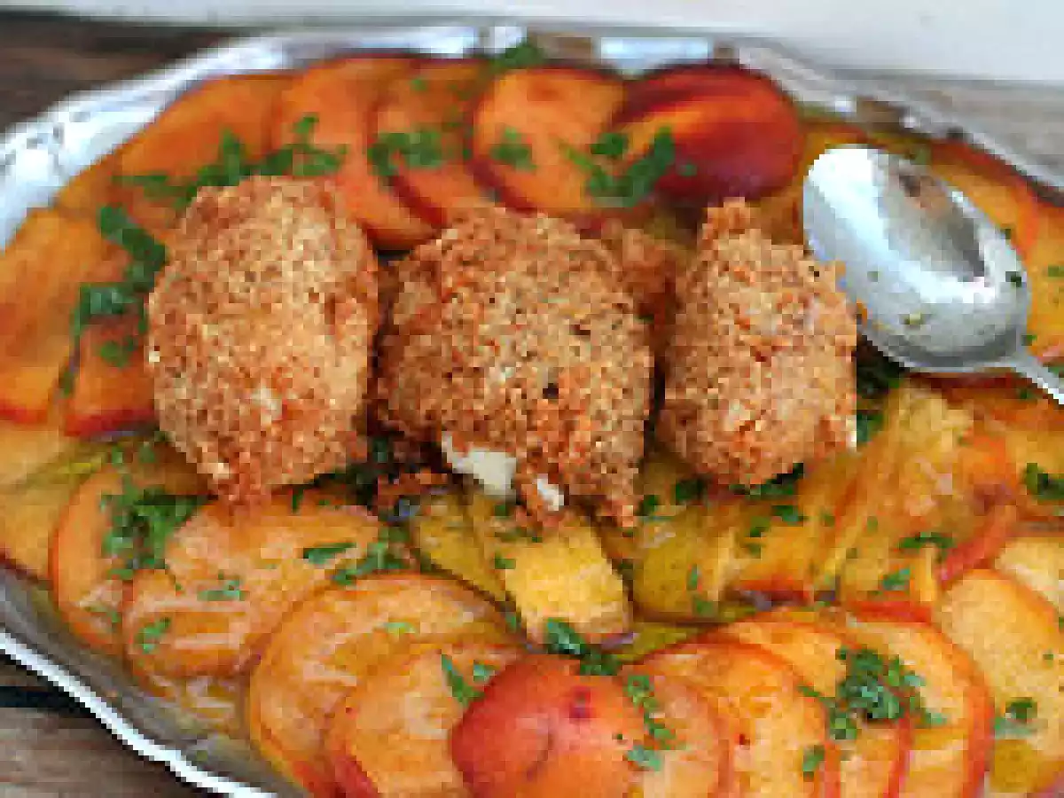 Pfirsich-carpaccio mit mandel-mozzarella