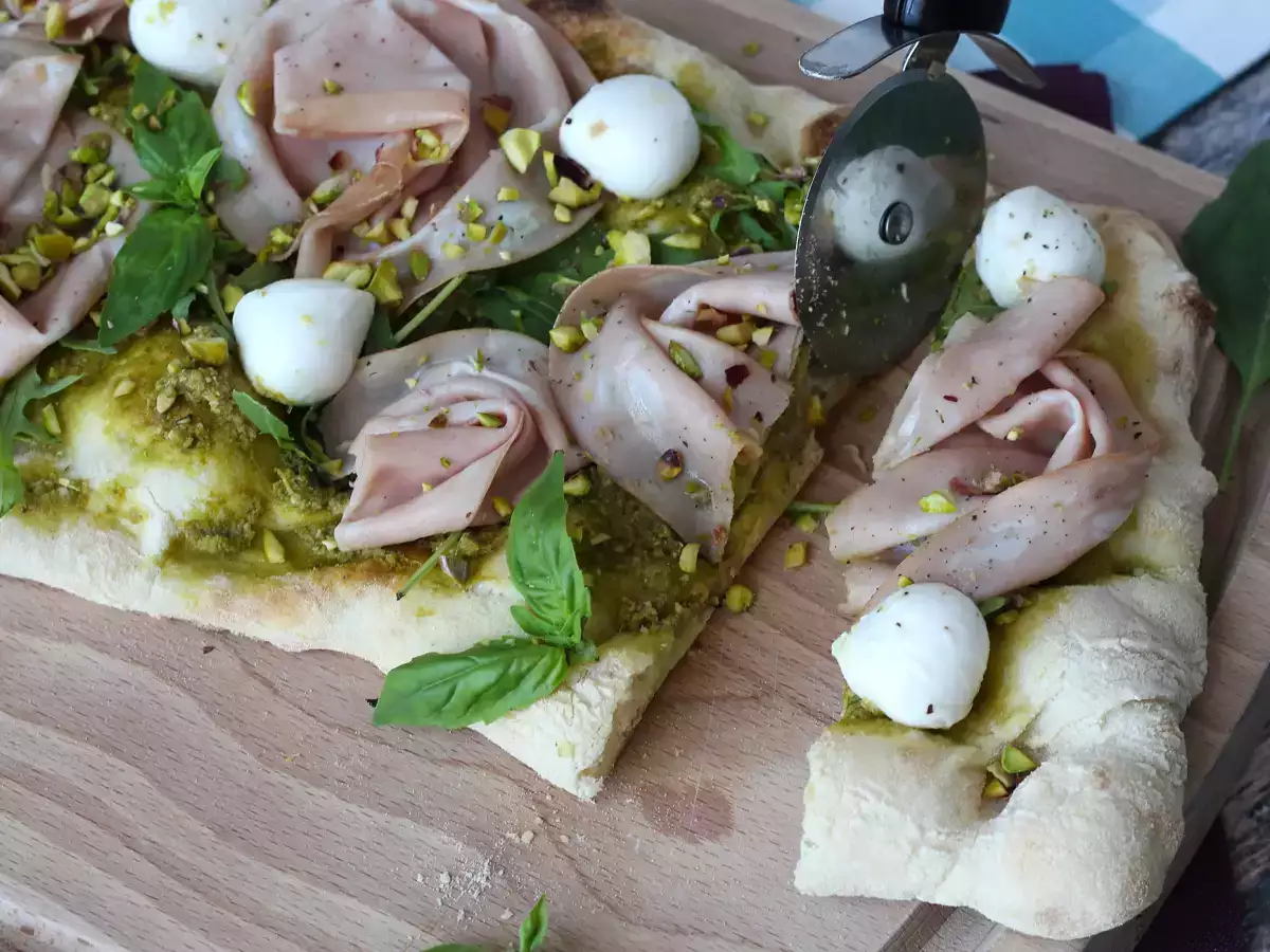 Pinsa mit Pesto und Mortadella, in 10 Minuten zubereitet! - foto 6