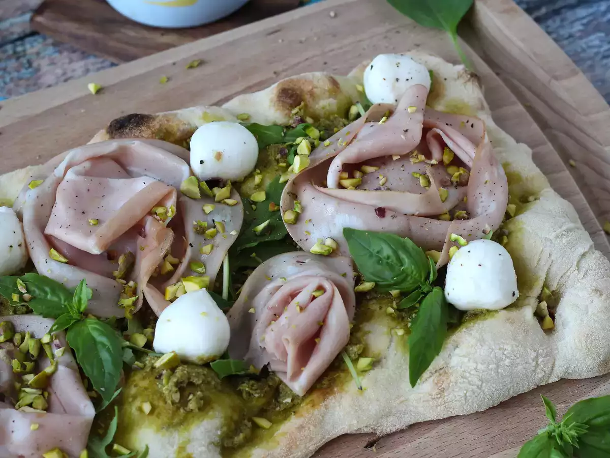 Pinsa mit Pesto und Mortadella, in 10 Minuten zubereitet! - foto 7