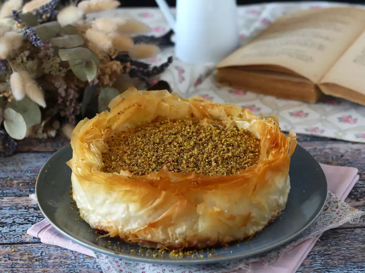 Pistazien-Baklava-Cheesecake – knusprig und cremig