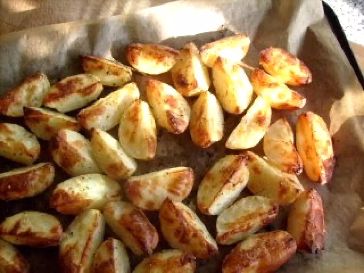 Potato Wedges - Kartoffelecken mit Dip