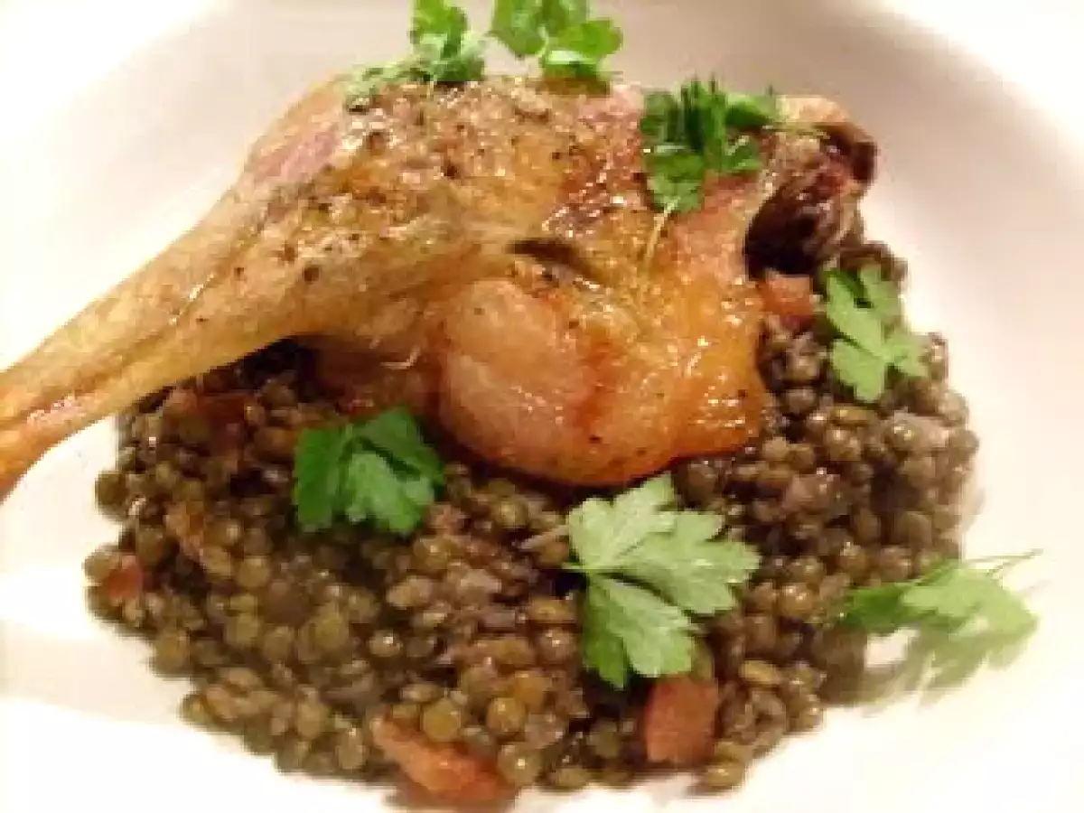 Puy Linsen mit Entenschenkeln