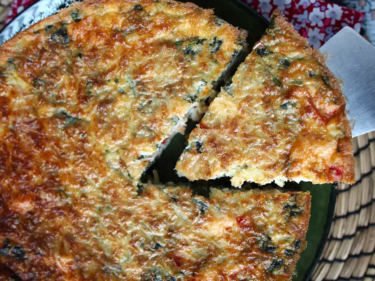 Quiche ohne Boden mit Lachs, Spinat und Hüttenkäse - foto 3