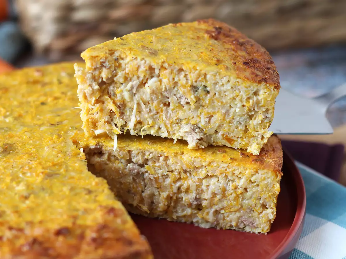 Quiche ohne Boden mit Thunfisch, Möhren und Hüttenkäse: einfach und proteinreich - foto 5