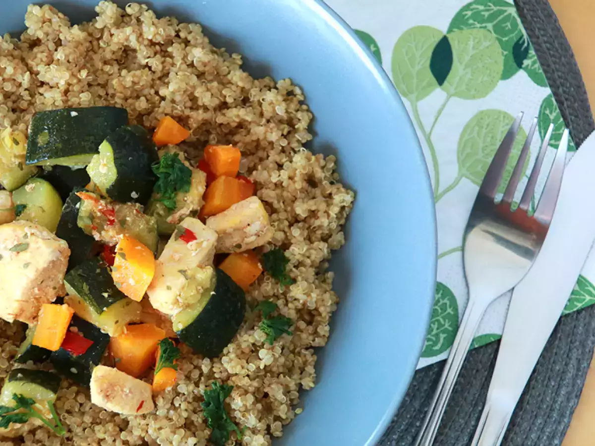 Quinoa mit Gemüse und Hähnchen - foto 3