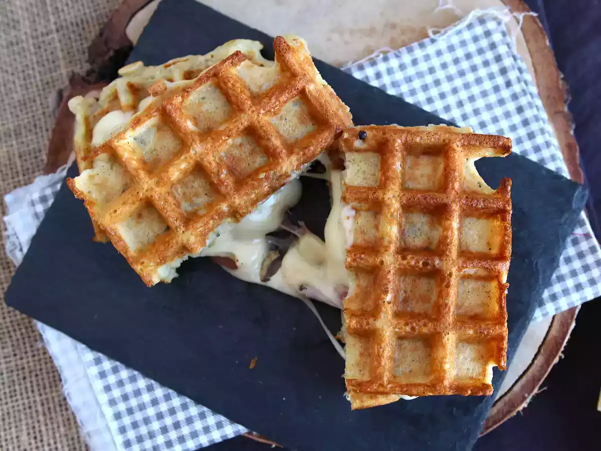 Raclette-Kartoffel-Waffel-Sandwich, das ultimative Wohlfühlessen - foto 2