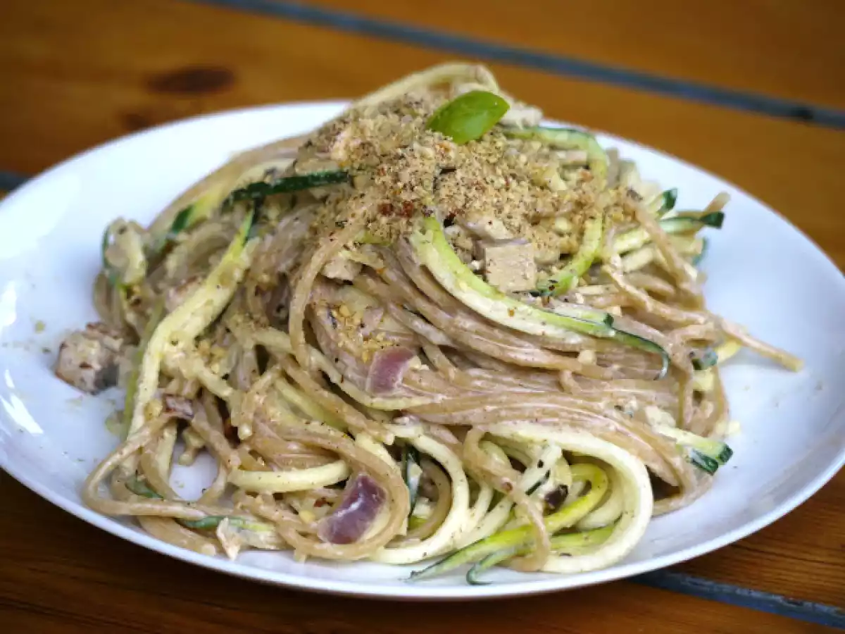 Räuchertofu-Mandelsahne-Carbonara (V)