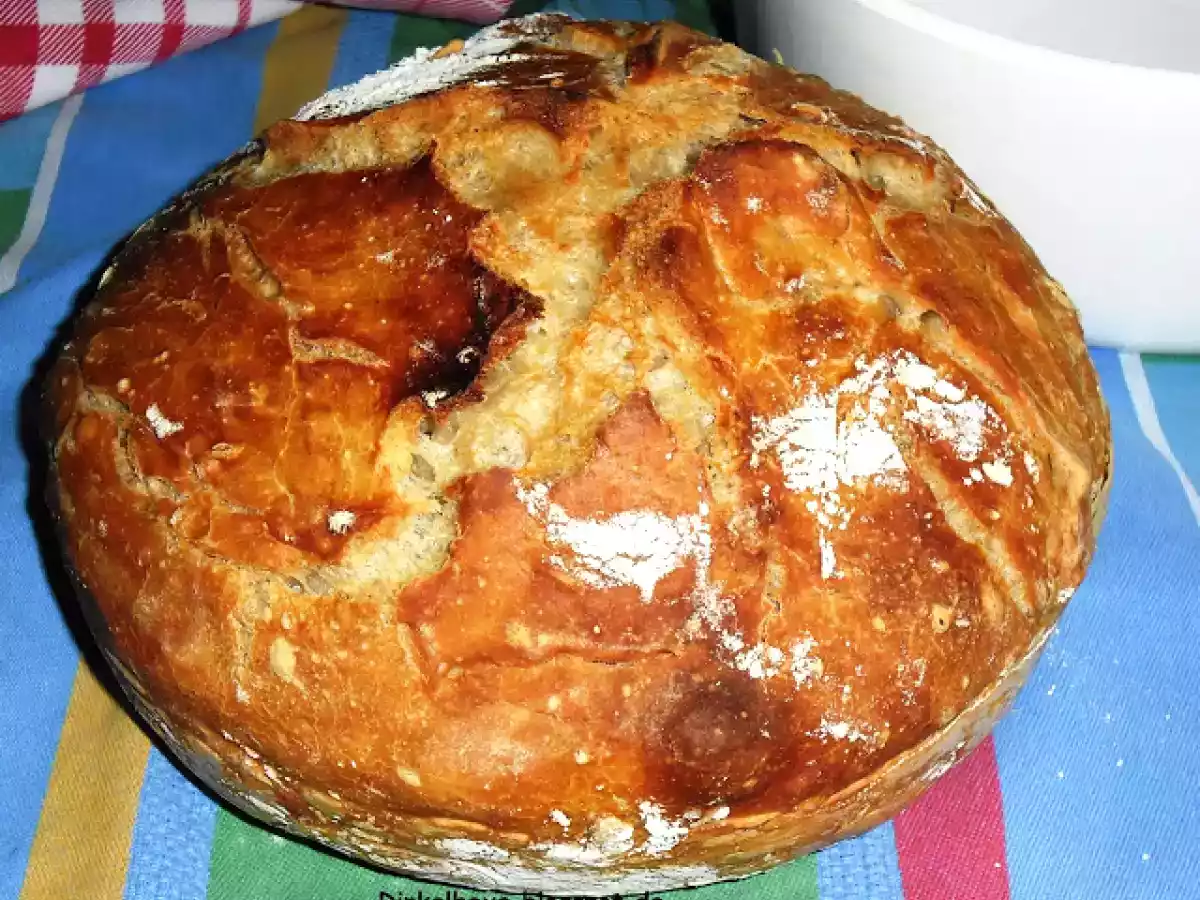 Reines Dinkelbrot im Topf gebacken