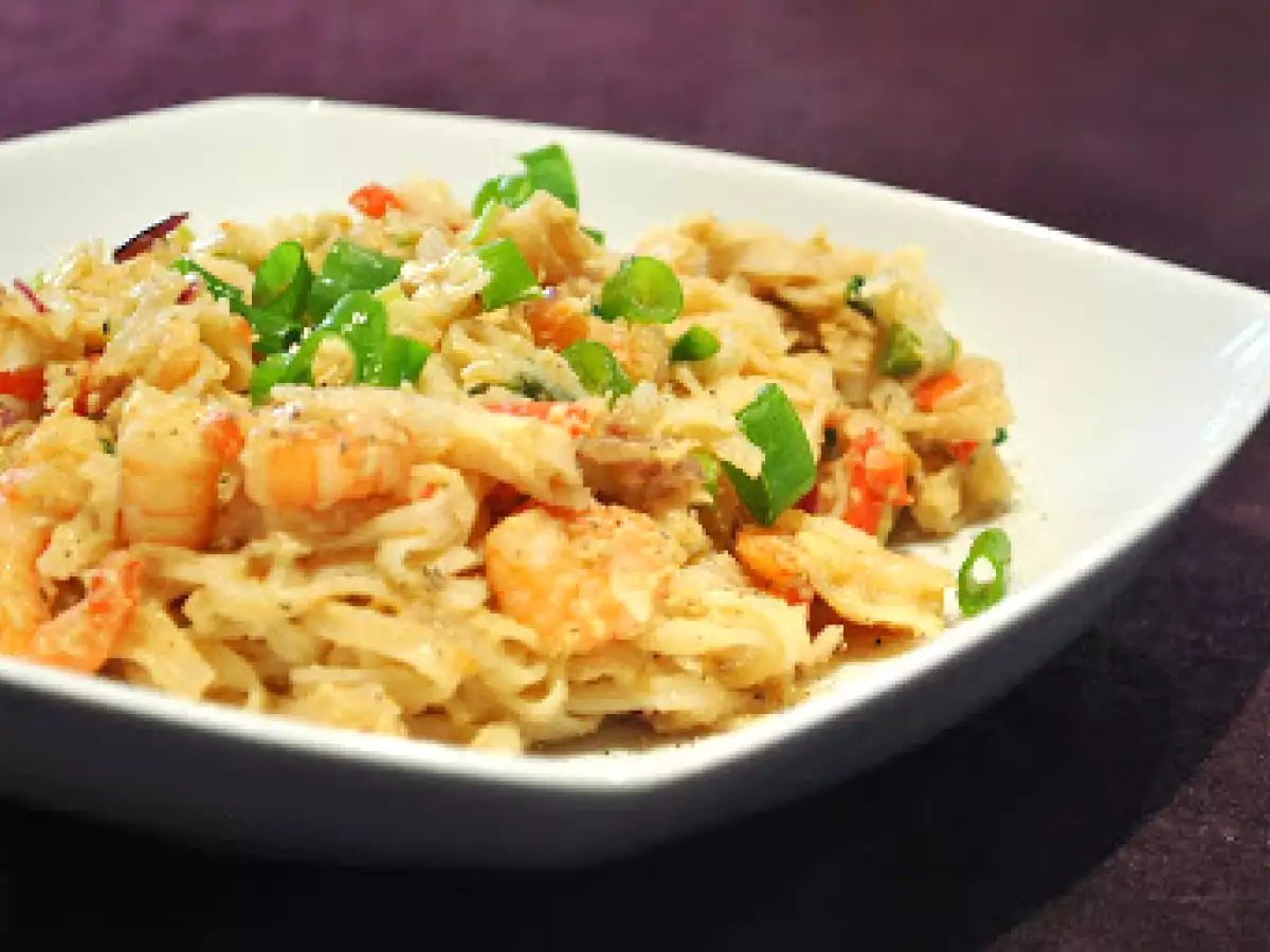 Reisbandnudeln mit Garnelen nach thailändischer Art