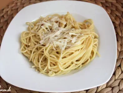 Rezept: Spaghetti “Cacio e Pepe” (Käse und Pfeffer)