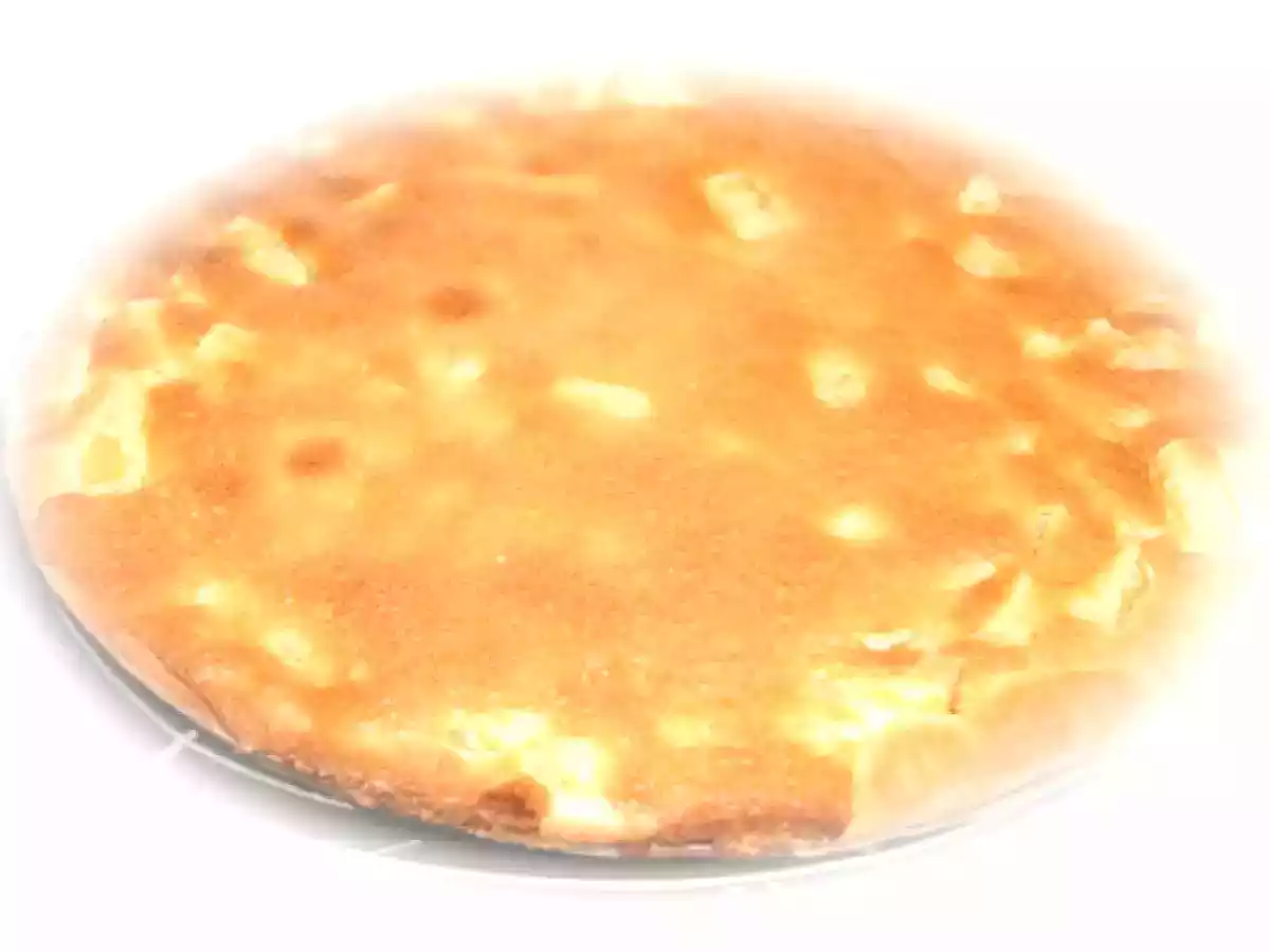 Rhabarberkuchen mit Hefeteig und Eier Guss nach Eifler Art