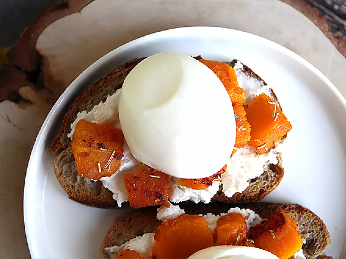 Ricotta-Toast mit Butternut-Kürbis und Ei - foto 3