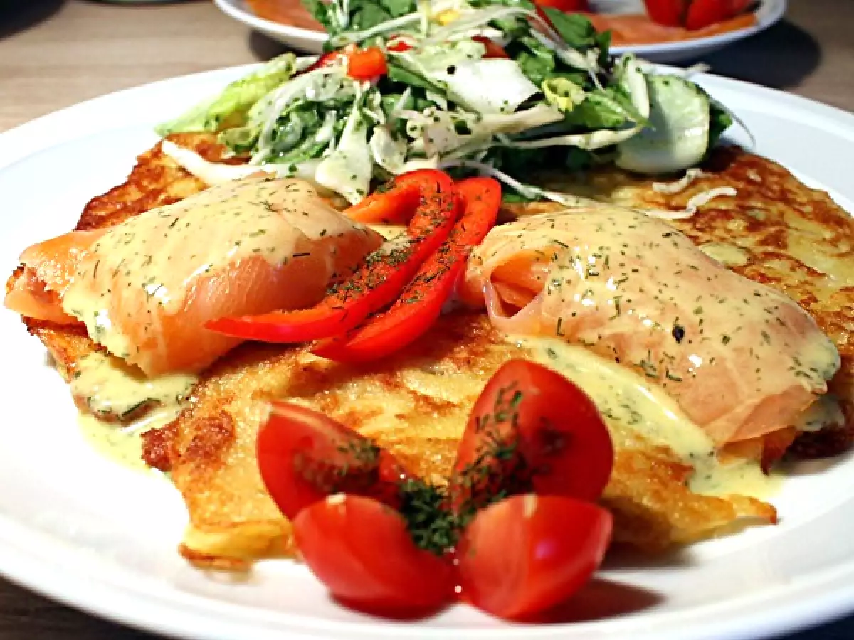 Riesen Rösti mit geräucherten Lachs