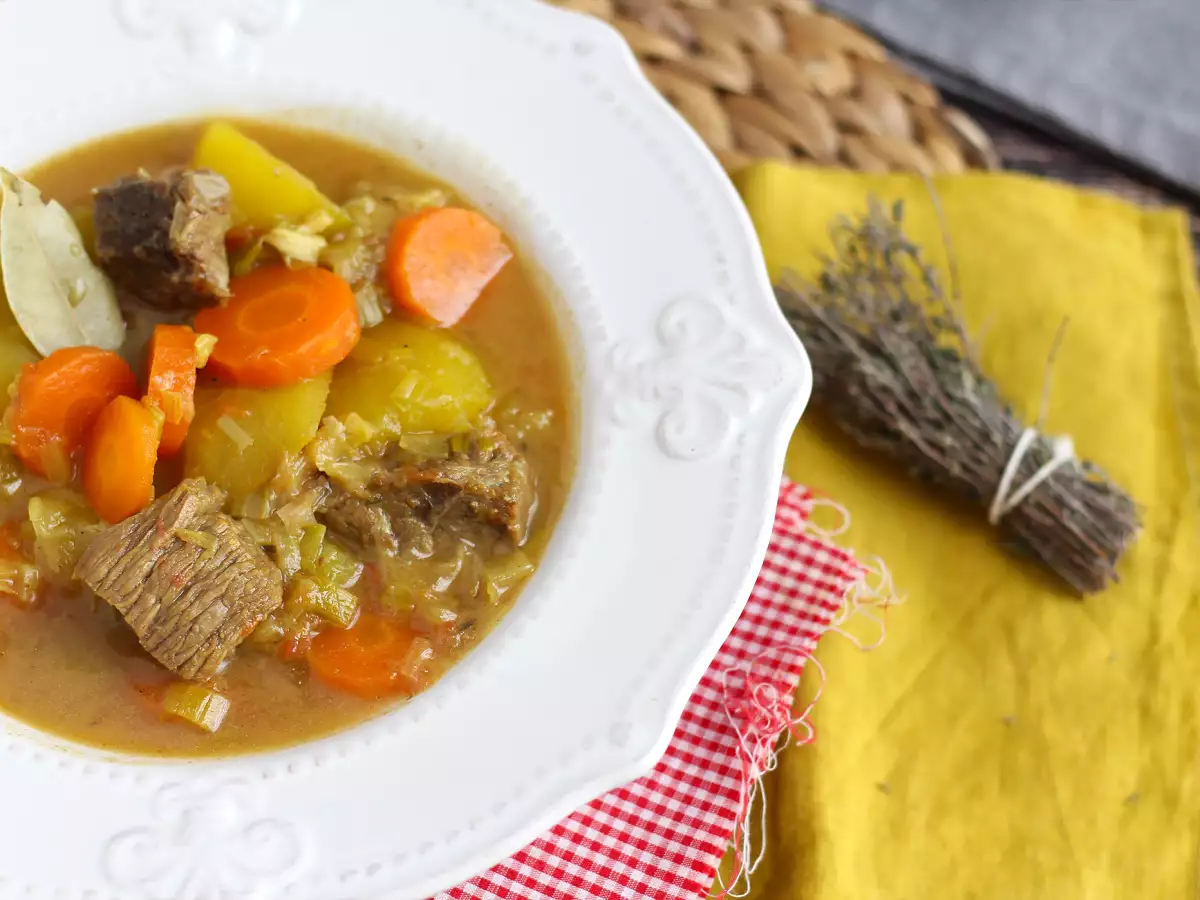 Rinderragout mit Kartoffeln aus dem Schnellkochtopf - foto 2