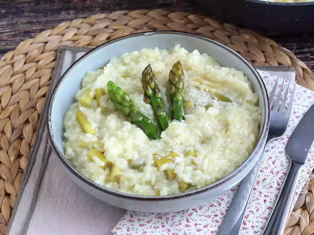 Risotto mit grünem Spargel und Parmesan - foto 3