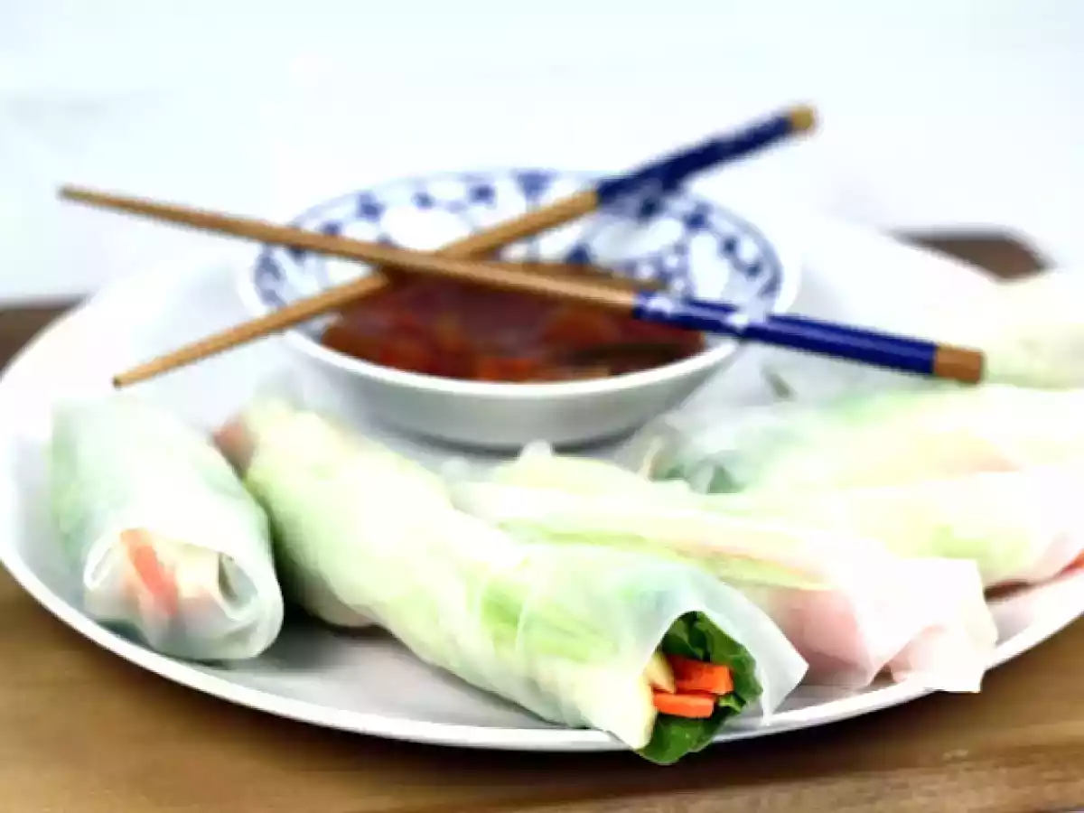 Rohkost Summer Rolls mit süß-saurer Soße