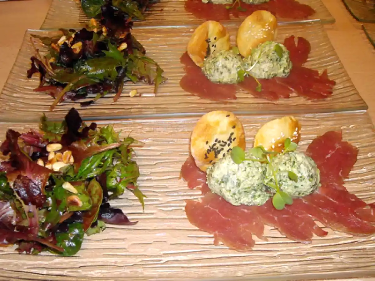 Rucola Mousse, Entenschinken, Salat