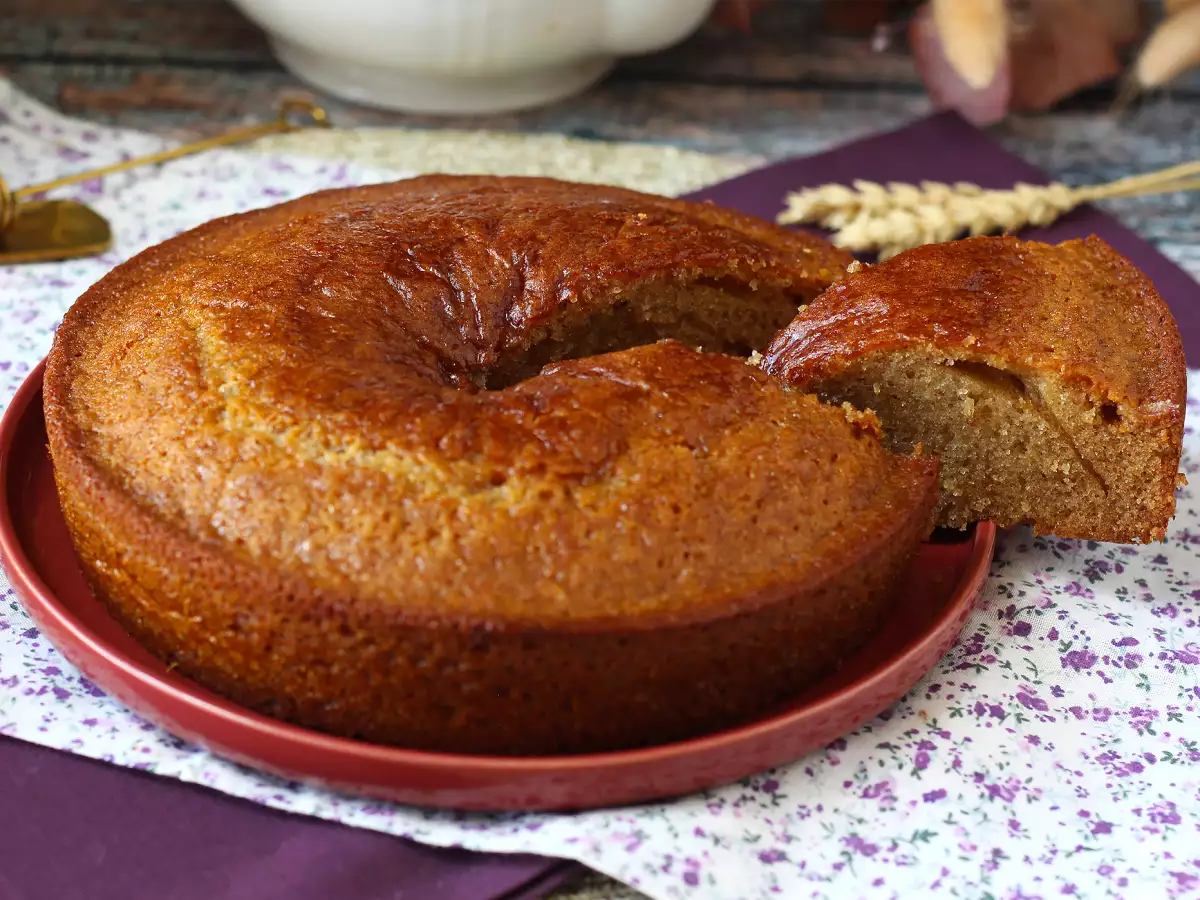 Saftiger Honigkuchen : einfaches Rezept ohne Mixer