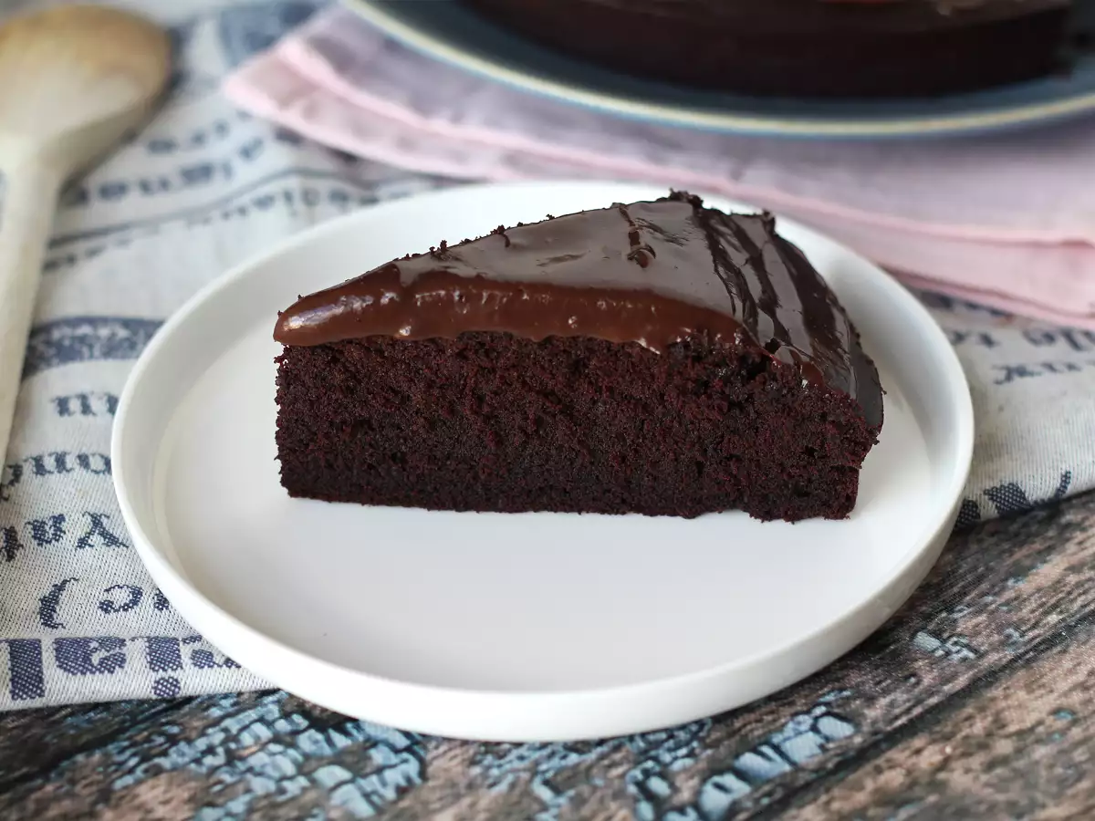 Saftiger Nega-Maluca-Kuchen mit Brigadeiro-Glasur - foto 2