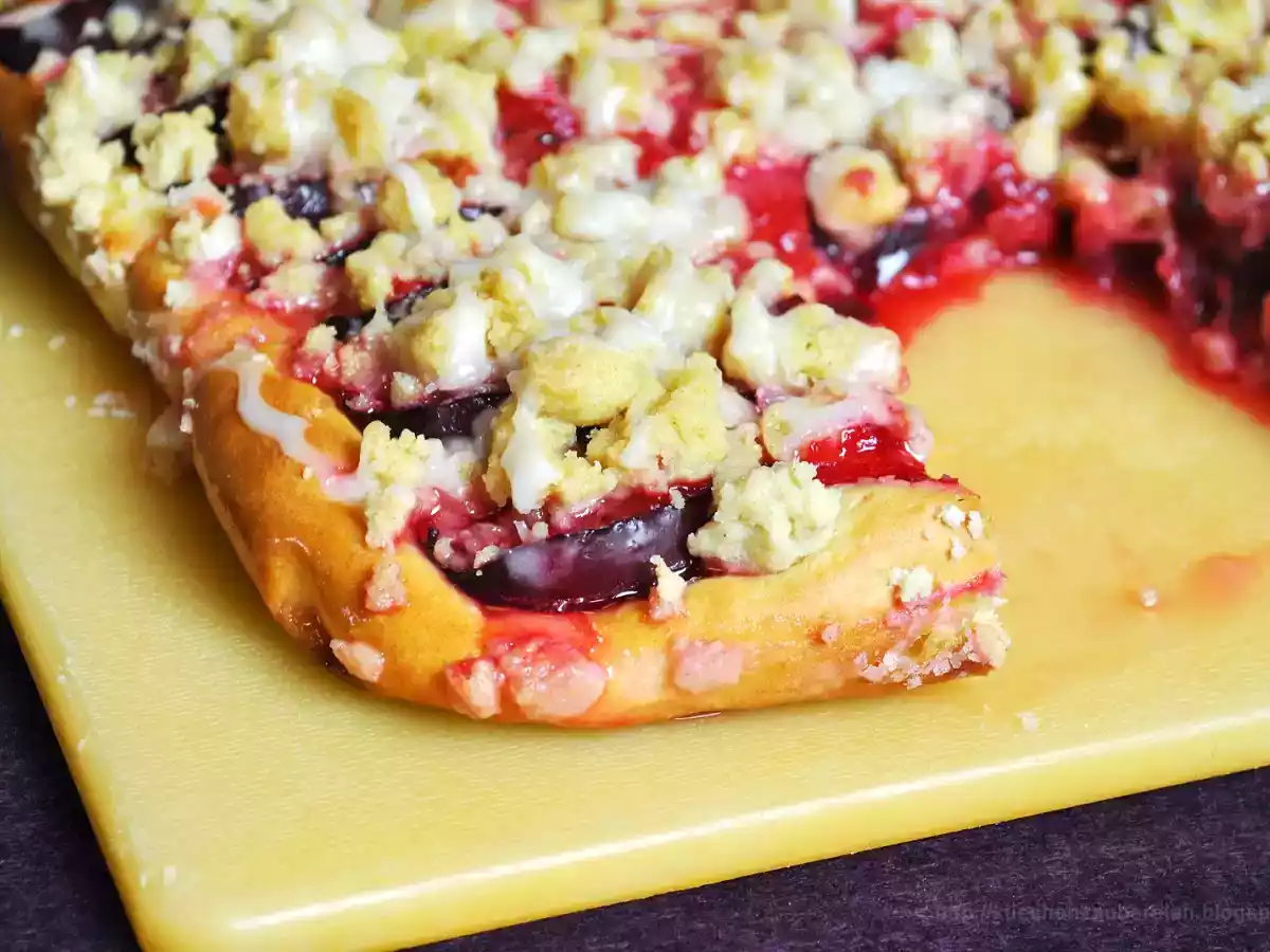 Saftiger Pflaumen-Streusel-Kuchen vom Blech