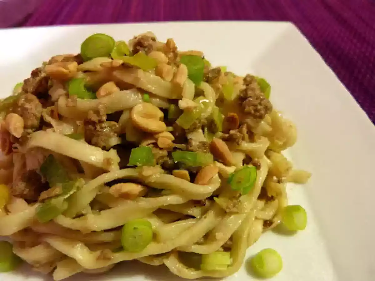 Scharfe chinesische Nudeln