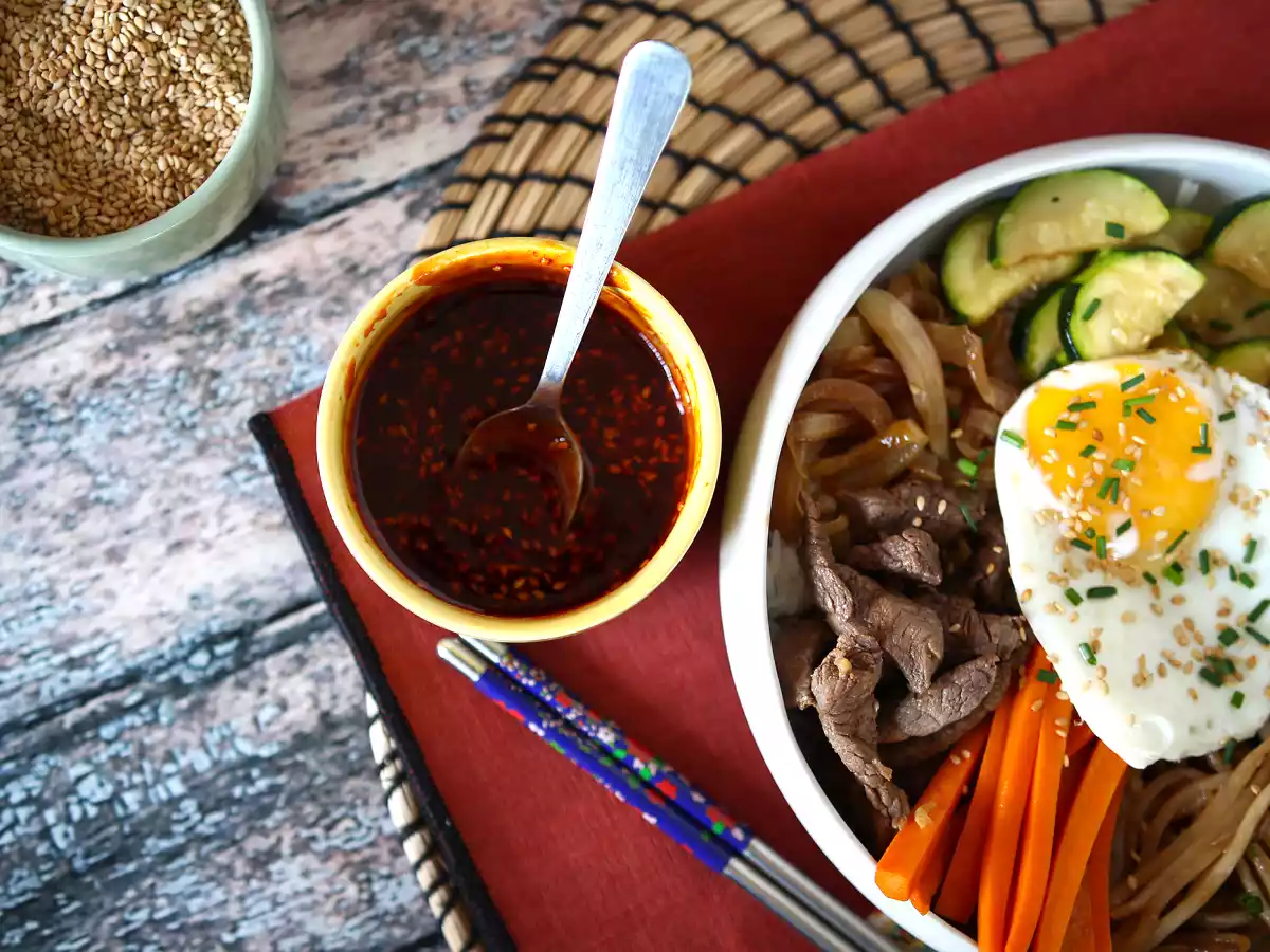 Scharfe koreanische Gochujang-Sauce für Bibimbap und andere Rezepte