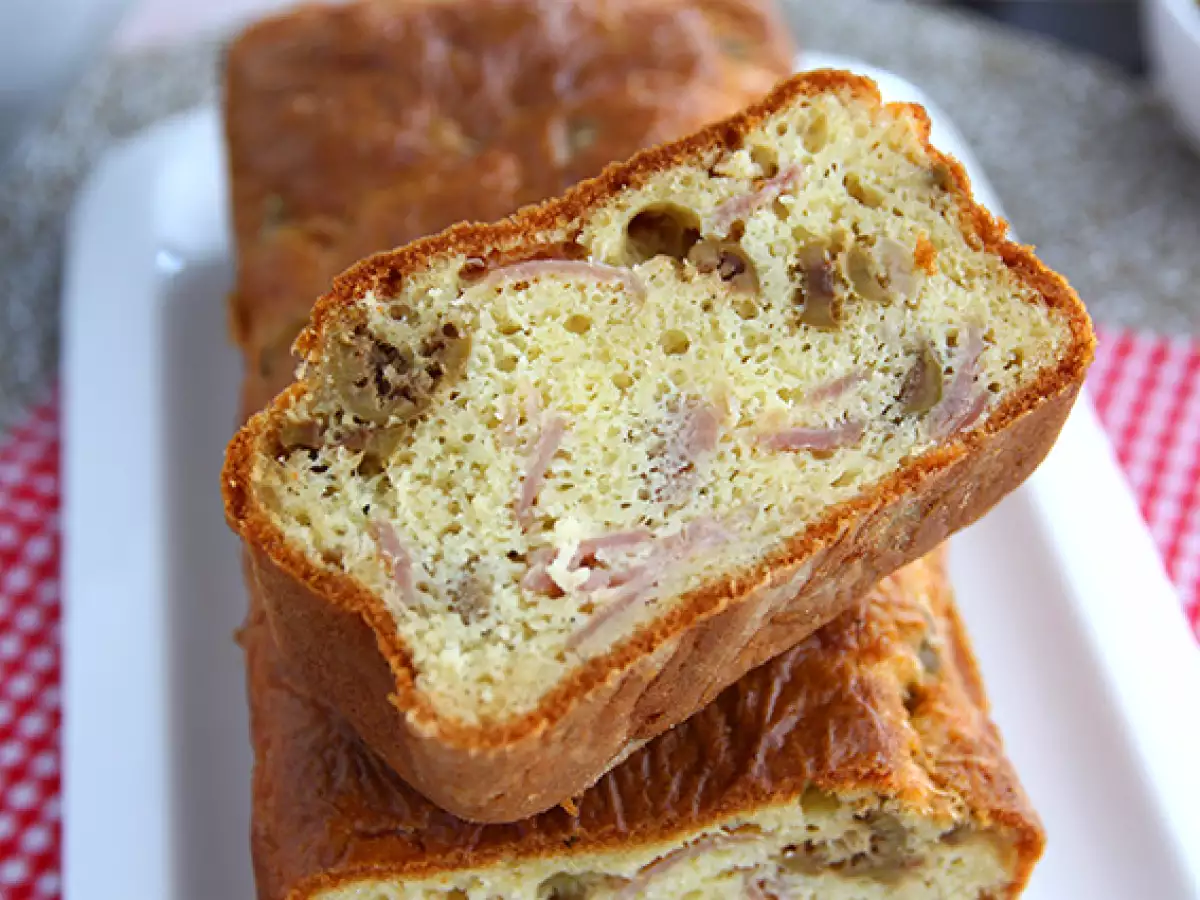 Schinken-Käse-Kuchen mit grünen Oliven - foto 2