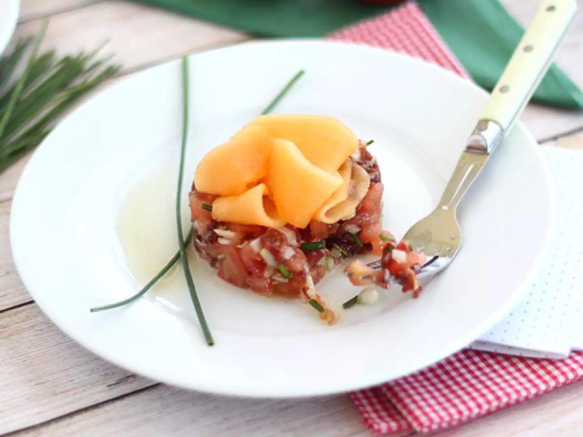 Schinken-Tatar mit Melone und Tomate - foto 3